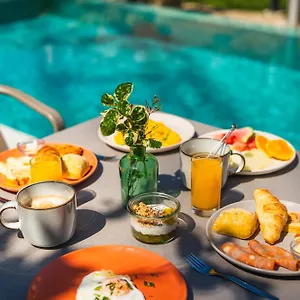 3* Hotel Jardim Da Lapa By Shiadu
